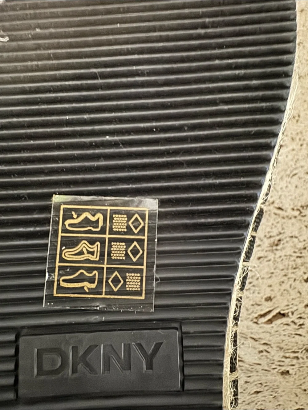 NWOB DKNY MALLANDRA ESPADRILLE. Size 8M. MSRP $119
